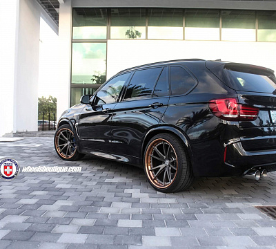 Фото дисков HRE S104 на BMW X5/X5 M (F15/F85)