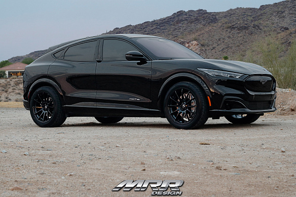 Фото дисков MRR GF6 Черный глянец на Ford Mustang Mach-E