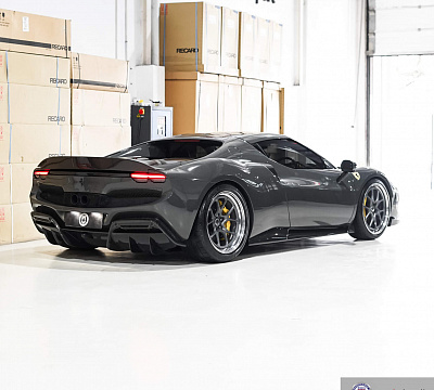 Фото дисков HRE 521 на Ferrari 296