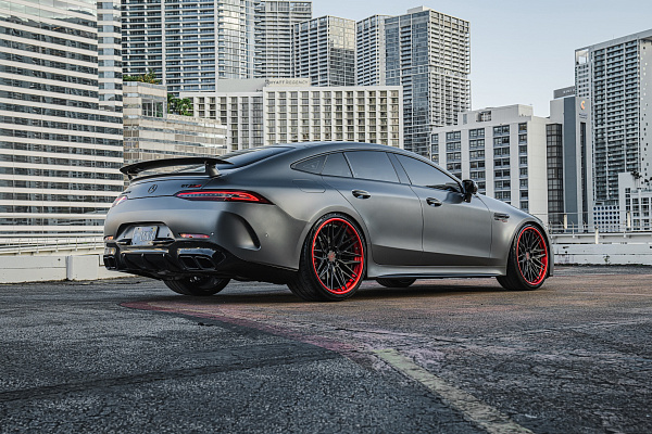 Фото дисков Strasse Wheels SV10M-RS Deep Concave FS Другой цвет на Mercedes-Benz AMG GT I