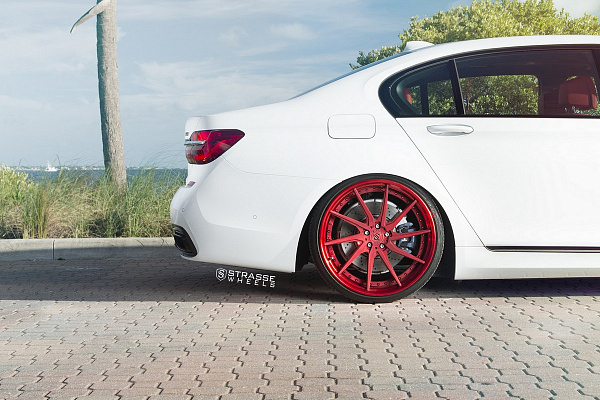 Фото дисков Strasse Wheels SV10T Deep Concave FS Другой цвет на BMW 7 (G11/G12)