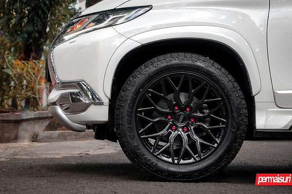 Фото дисков Vossen HF6-3 Черный глянец на Mitsubishi Pajero Sport III