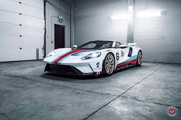 Фото дисков Vossen S17-01 Глянцевая шампань на Ford GT II
