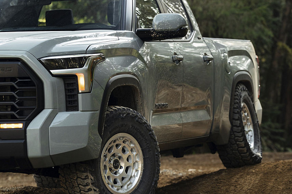 Фото дисков Black Rhino CONGO  на Toyota Tundra III