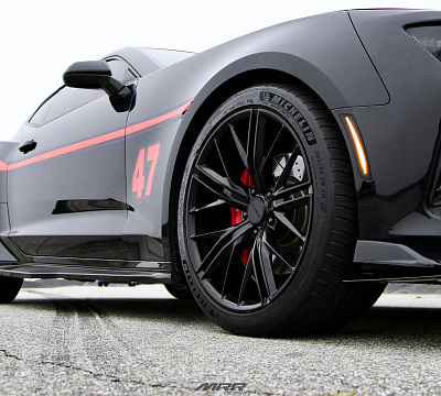 Фото дисков MRR M650 на Chevrolet Camaro VI