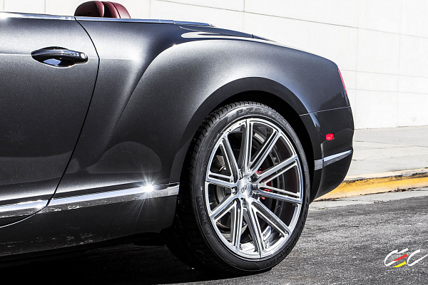 Фото дисков CEC C25 Глянцевый лак на Bentley Continental GT II
