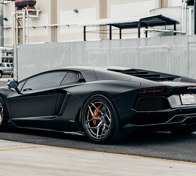 Фото дисков Brixton Forged PF5 на Lamborghini Aventador