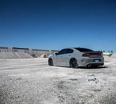 Фото дисков Vossen HF-1 на Dodge Charger VII