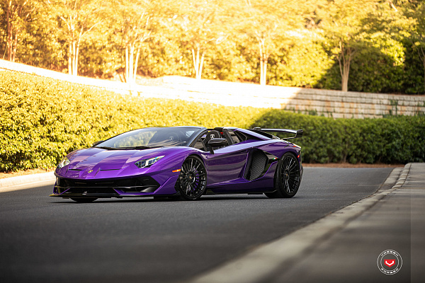 Фото дисков Vossen S17-04 Черный глянец на Lamborghini Aventador