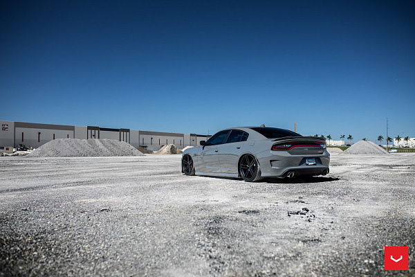 Фото дисков Vossen HF-1 Черный сатин на Dodge Charger VII