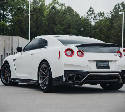 Фото дисков Vossen M-X2 на Nissan GT-R