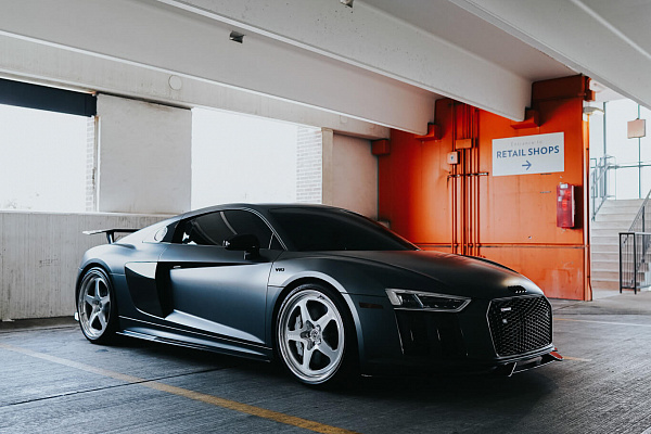 Фото дисков HRE 527 Глянцевый лак на Audi R8 (4S)