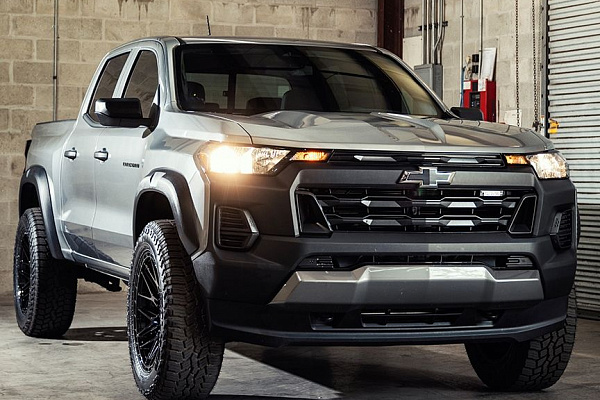 Фото дисков 4PLAY 4PS28 Черный глянец на Chevrolet Colorado