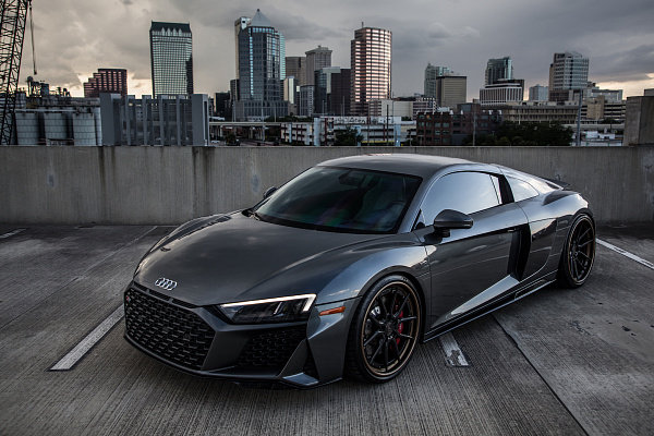 Фото дисков Strasse Wheels SV5 Deep Concave FS Другой цвет на Audi R8 (4S)