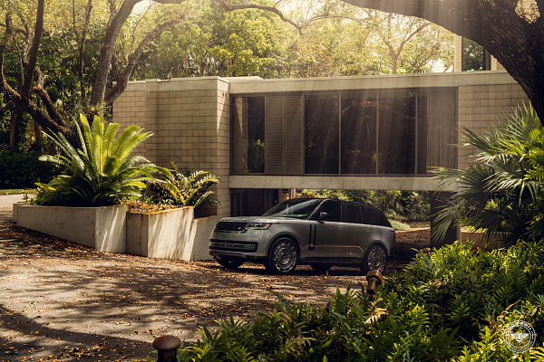 Фото дисков Vossen UV-7 Глянцевый темный лак на Land Rover Range Rover V