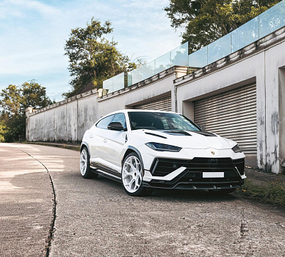 Фото дисков Brixton Forged MW03 на Lamborghini Urus
