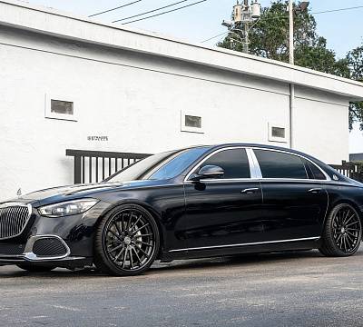 Фото дисков Strasse Wheels SV15T Deep Concave FS на Mercedes-Benz S-Class (W223)