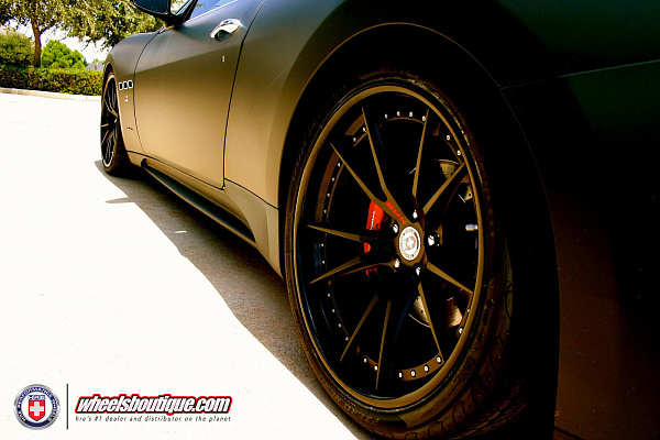 Фото дисков HRE S104 Черный сатин на Maserati GranTurismo I