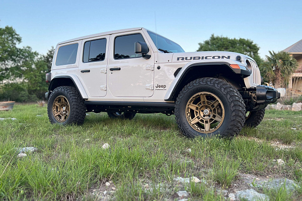 Фото дисков HRE FT1 Сатиновое темное золото на Jeep Wrangler IV (JL)