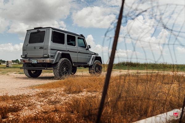 Фото дисков Vossen LC3-01 Черный глянец на Mercedes-Benz G-Class III