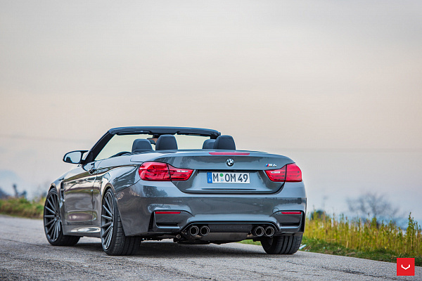 Фото дисков Vossen VFS-2 Глянцевый графит на BMW 4/M4 (F32/F82)