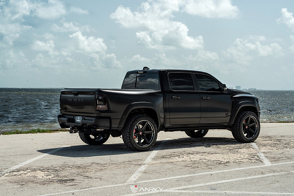 Фото дисков Anrky AN36-S Черный сатин на Ram 1500 V