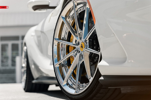Фото дисков Anrky AN28 Полированный лак на Ferrari 812