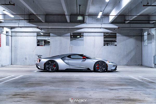 Фото дисков Anrky XR-305 Сатиновый графит на Ford GT II