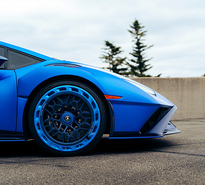 Фото дисков Brixton Forged FDE06 Aerotech на Lamborghini Huracan