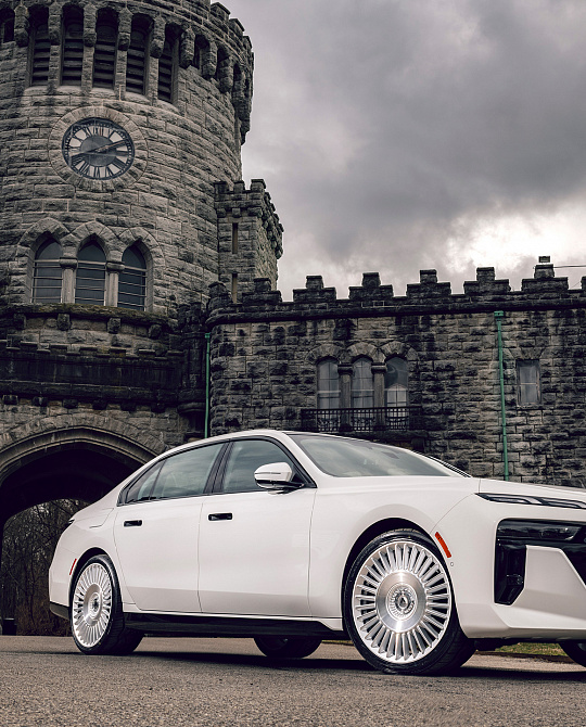 Фото дисков TIARA Серебро на BMW 7 (G70)