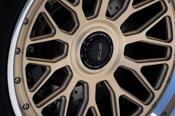Фото дисков Vossen GEN-03 (3-piece) Сатиновая шампань на Porsche 911 VIII