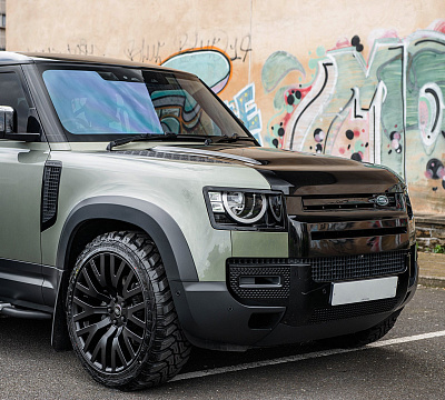 Фото дисков Kahn Kahn RS на Land Rover Defender II