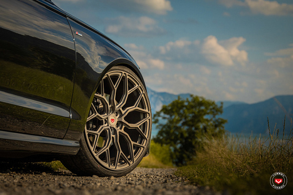 Фото дисков Vossen S17-01 Сатиновый графит на Audi A/RS 6 (C7)