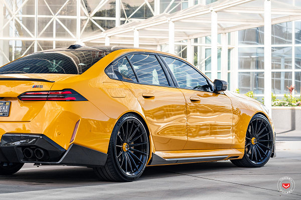 Фото дисков Vossen VPS-2 Черный глянец на BMW 5/M5 (G60/G90)