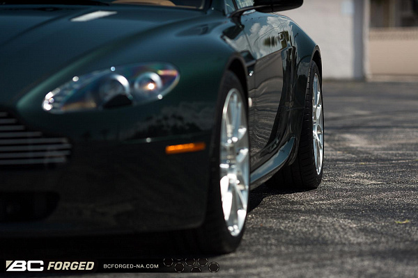 Фото дисков BC Forged RS40 Глянцевый лак на Aston Martin Vantage 3