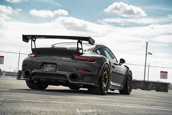 Фото дисков Anrky AN20 Aerosport Глянцевый графит на Porsche 911 VII