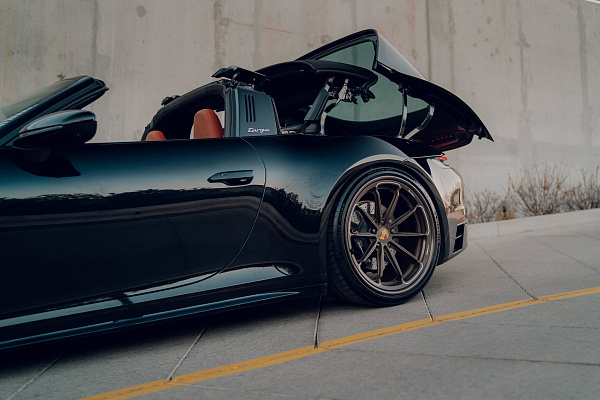 Фото дисков Brixton Forged R11-RS Сатиновая темная бронза на Porsche 911 VIII