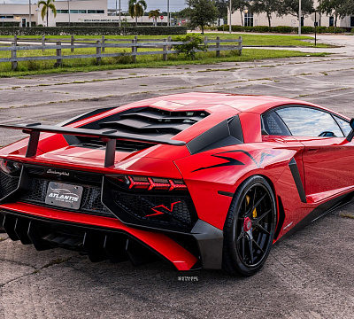 Фото дисков Strasse Wheels SM5R Deep Concave FS на Lamborghini Aventador