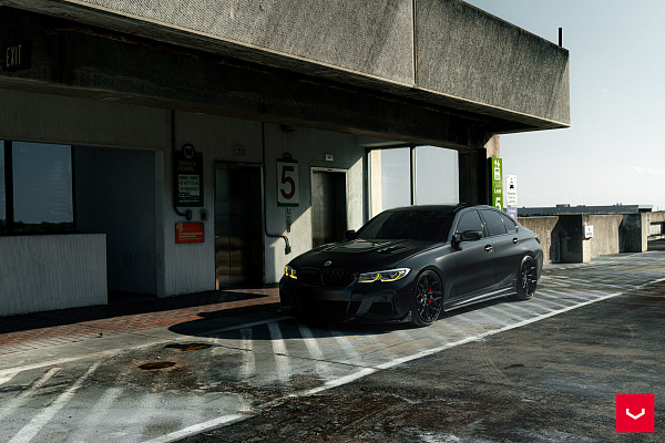 Фото дисков Vossen HF-2 Черный глянец на BMW 3/M3 (G2x/G80)