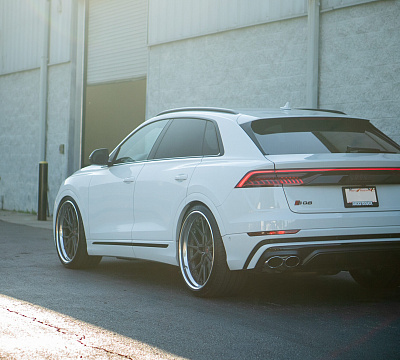 Фото дисков Vossen M-X3 (3-Piece) на Audi Q8