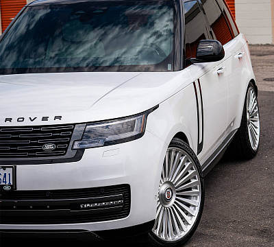 Фото дисков HRE L103M на Land Rover Range Rover III