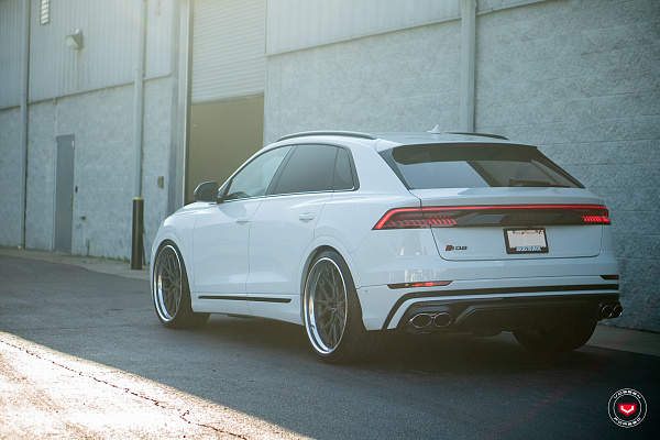 Фото дисков Vossen M-X3 (3-Piece) Матовый графит на Audi Q8