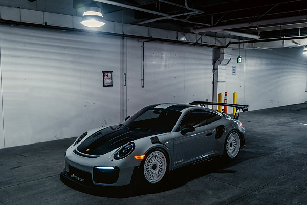 Фото дисков Brixton Forged TR20 Белый глянец на Porsche 911 VII