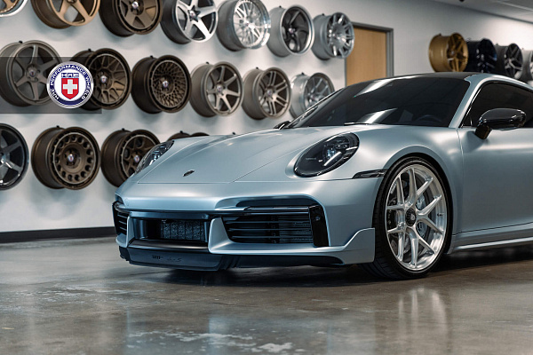 Фото дисков HRE R101 Lightweight Глянцевый лак на Porsche 911 VIII