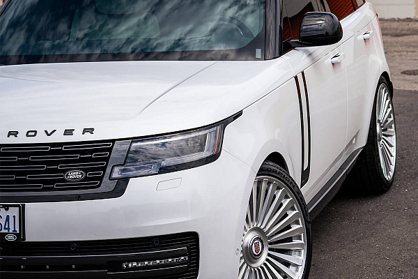Фото дисков HRE L103M Глянцевый лак на Land Rover Range Rover III
