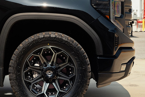 Фото дисков 4PLAY 4P80R  на GMC Sierra IV