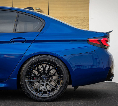 Фото дисков Strasse Wheels SV10M Deep Concave Duoblock на BMW 5/M5 (G30/F90)