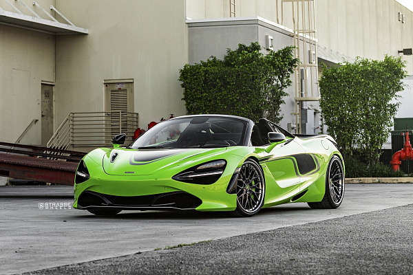 Фото дисков Strasse Wheels SV10M Deep Concave FS Черный глянец на McLaren 720S