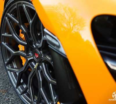 Фото дисков Vossen S17-01 на McLaren 720S