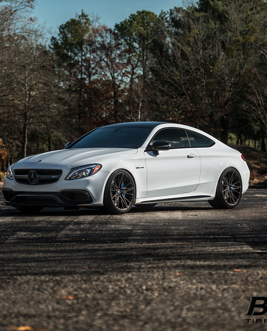 Фото дисков M-X6 Черный сатин на Mercedes-Benz C-Class (W205)
